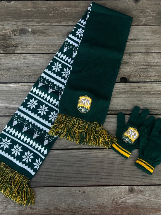 Accessories - Oakland A’s 2018 50th Anniversary Scarf and Gloves